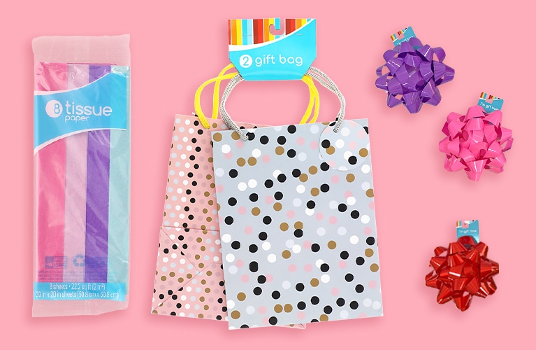 NEW - Valentines Day Gift Bags & Tissue Paper